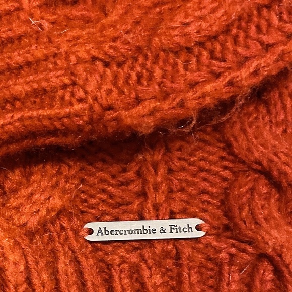 Bell sleeves dark red sweater L - Picture 3 of 3